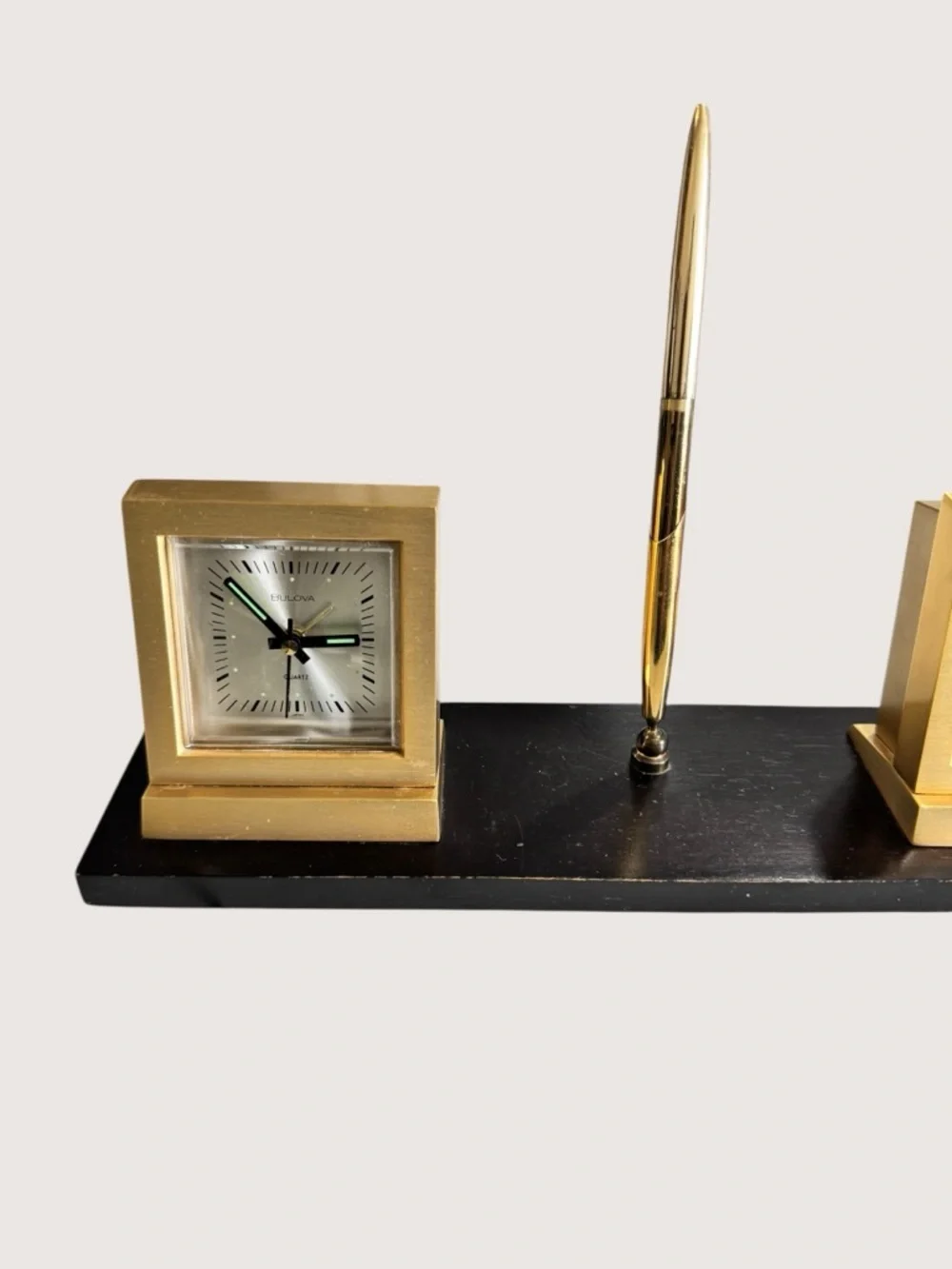 VTG Bulova Quartz Desk Clock Thermometer Pen Set Gold Tone Executive Desk Set